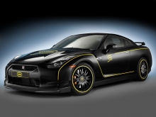  Nissan GT-R